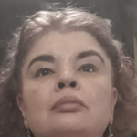 "Am absolvit cursul de Prosperitate, și la început am fost foarte
curioasă ce minune se poate întâmpla în urma acestui curs. Am plecat la drum cu speranțe foarte mari, în sensul că îmi doream foarte mult să schimb relația mea cu banii, să devenim prieteni. Înainte de curs aveam datorii de la un salariu la altul, nu exista lună
să nu mă împrumut, împrumutatul făcea parte din decorul vieții mele. După acest curs, din același venit, fac economii, ceea ce mi se pare... magic și divin, ce întorsătură spectaculoasa a luat relația mea cu
banii. dar și viata mea.
Acum mă bucur de tot și toate, simt prosperitatea prin toți porii, frica insuficienței s-a dizolvat și viața mea a luat o întorsătură cum
nici in vise nu visam.
Am început anul 2020 în bucurie și magie, este prima dată când îmi cumpăr în luna ianuarie bilete de avion pentru două destinații. Cu toții merităm ce este mai bun pentru noi și, de aceea, recomand din
suflet și cu multă căldură toate cursurile lui Alexandru. Am convingera totală că transformările celor care sunt pregătiți să le facă, vor fi in egală măsură cu dăruirea și munca asiduă a lui
Alexandru. Gândurile alese și recunoștința mea pentru Alexandru!!!" (Adriana Trască)
